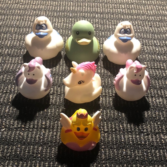 🩷 Syfy Rubber Duck Set - Picture 1 of 3